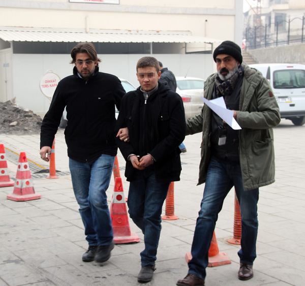 Babasını öldüren 19 yaşındaki genç, 'Pişmanım' dedi