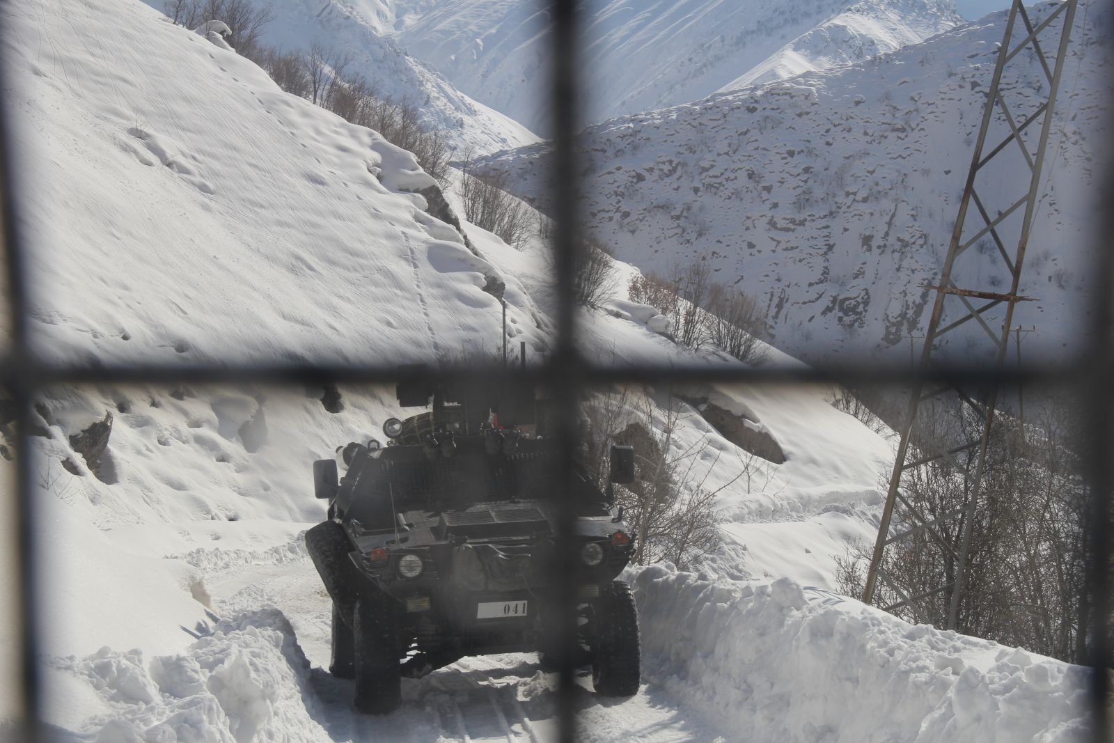 Hakkari'de hava destekli terör operasyonu