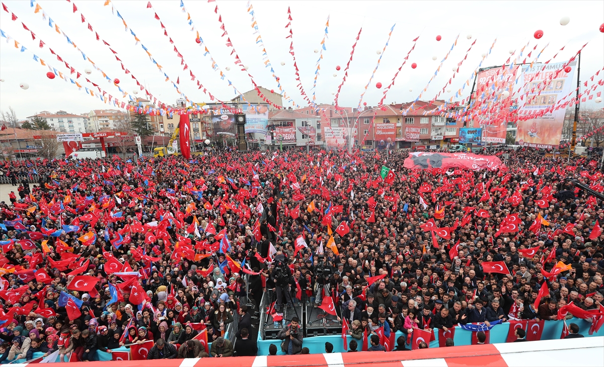 Başbakan Yıldırım'dan Hürriyet'in manşetine tepki