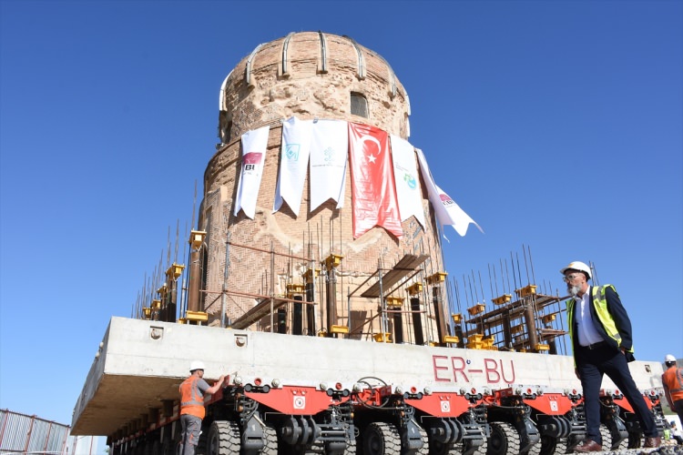 650 yıllık Zeynel Bey Türbesi taşınıyor!