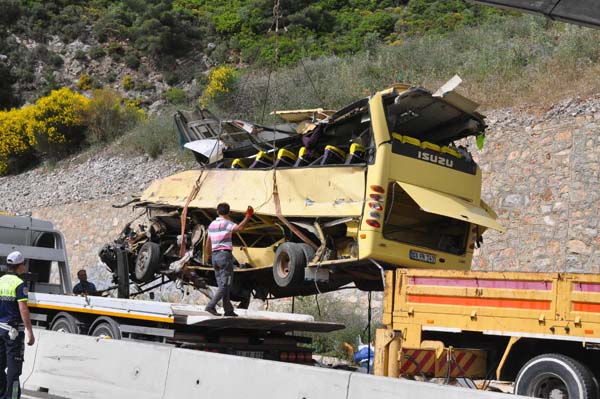 Son dakika: Muğla'da facia! Korkunç kazada ölü sayısı artıyor