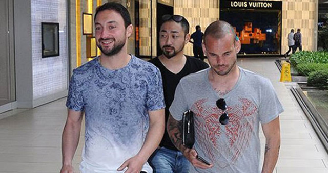 Sneijder, Galatasaray'dan sadece bir kişiye teşekkür etti