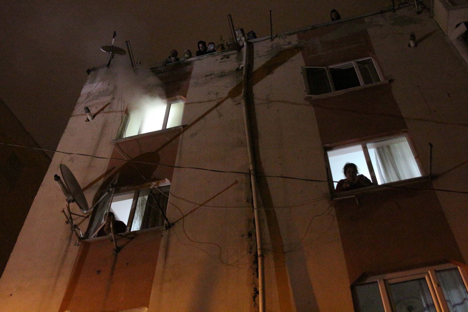 Şişli'de yangın paniği