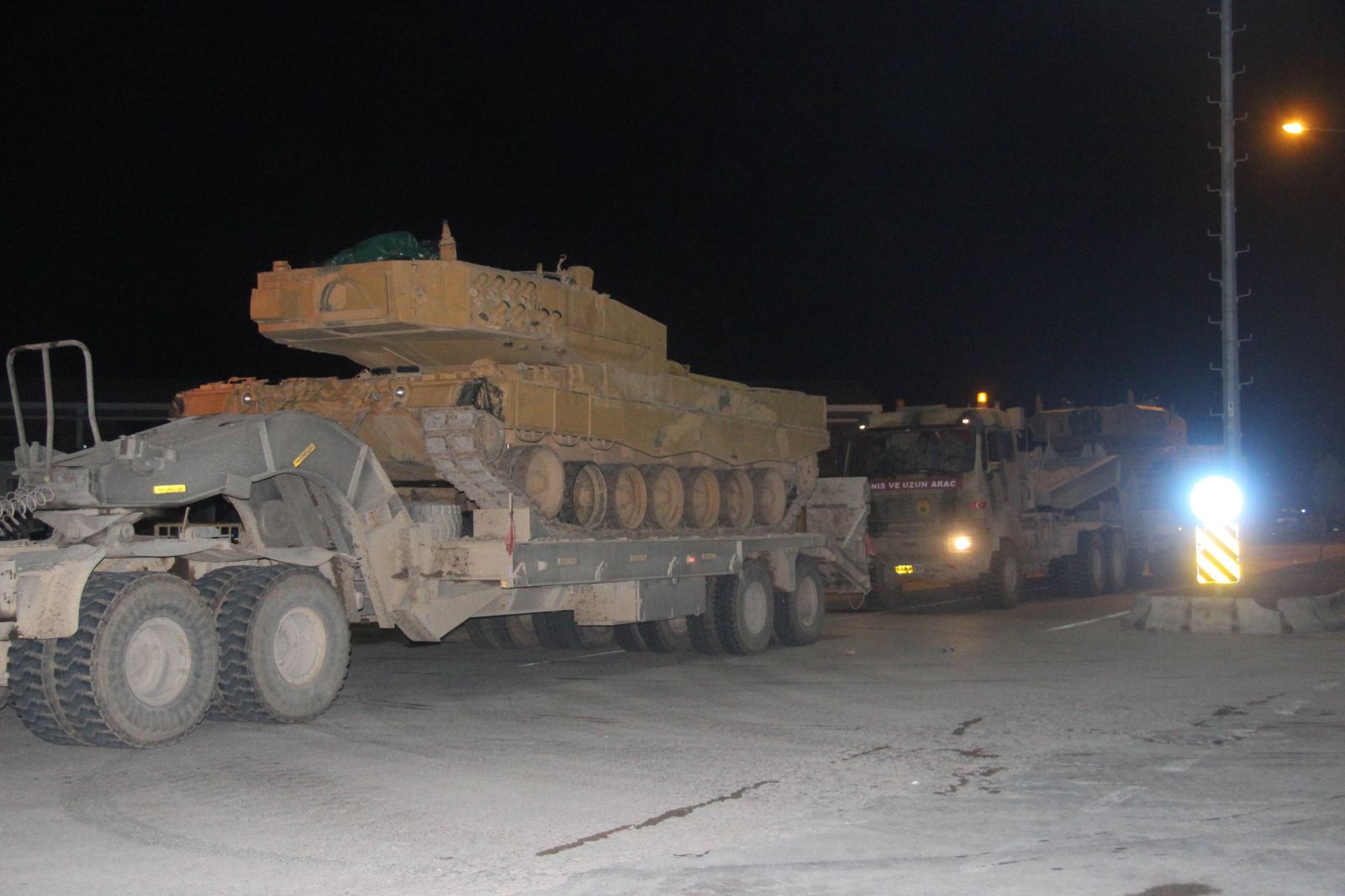 Vatandaşlar Türk askerini uğurladı