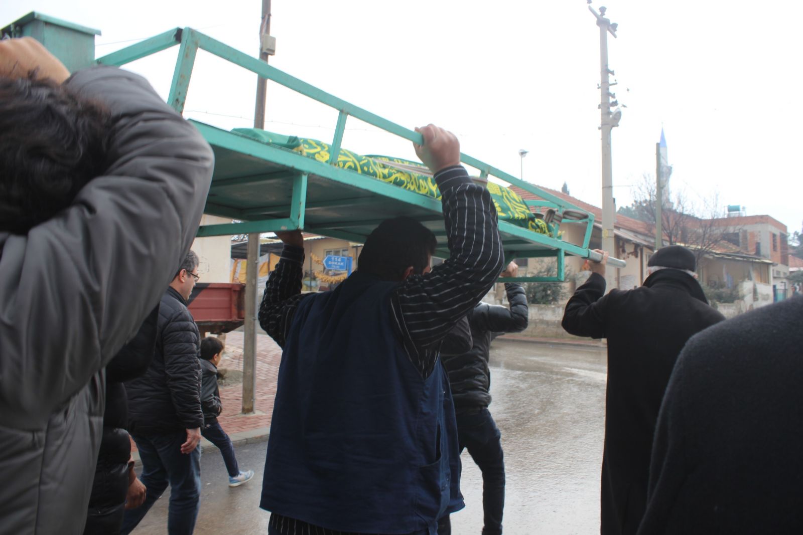 Yanlışlıkla oğlunu ezen babanın ağıtları yürekleri dağladı