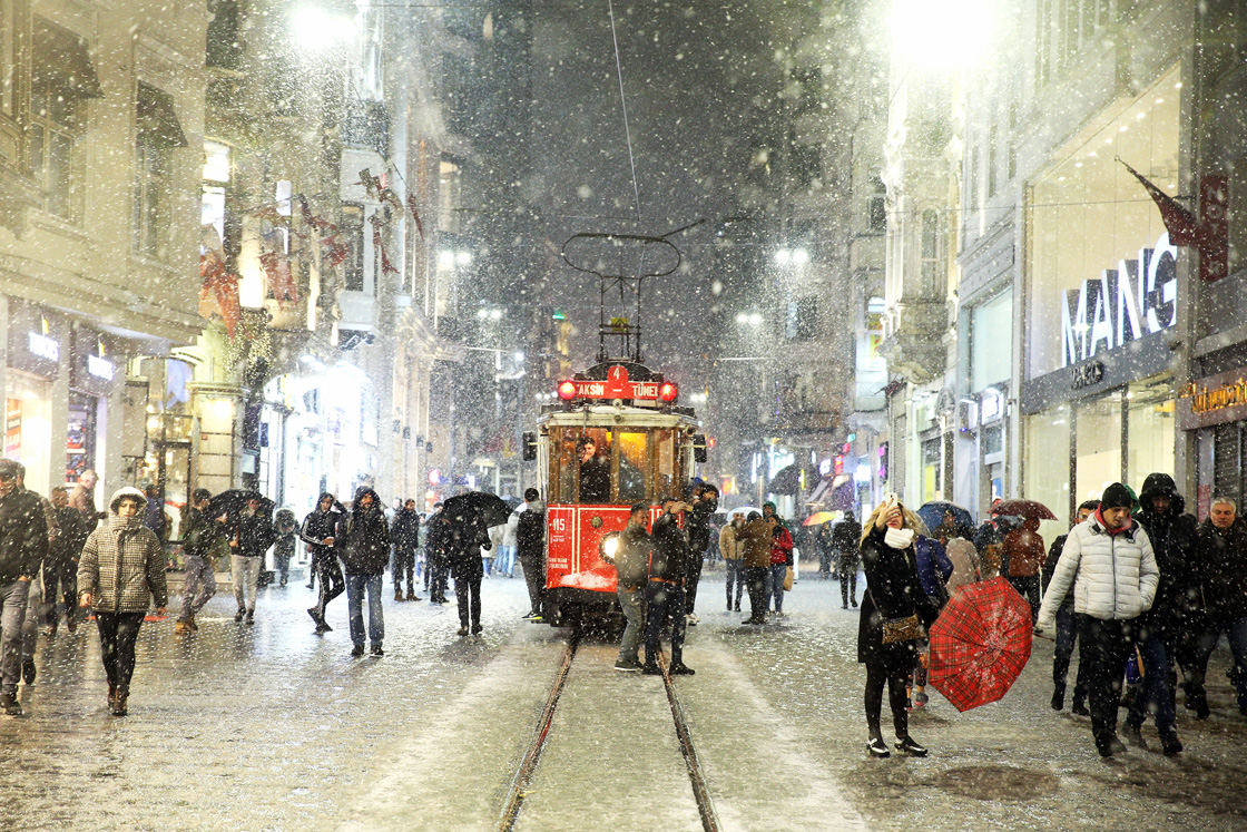 İstanbul'da kar yağışı sürecek