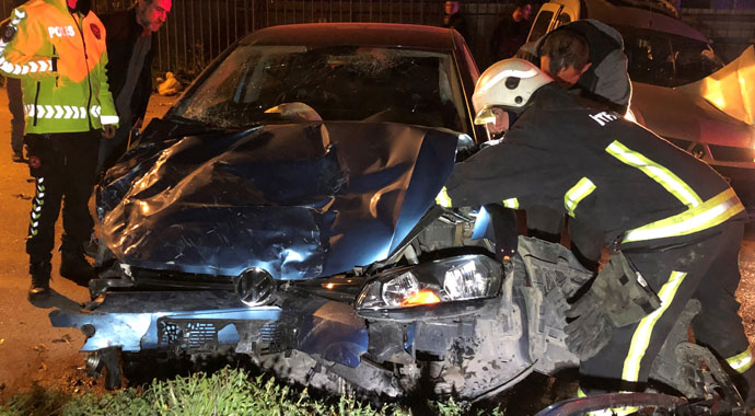 Bursa'da feci kaza: 1’i çocuk 3 yaralı