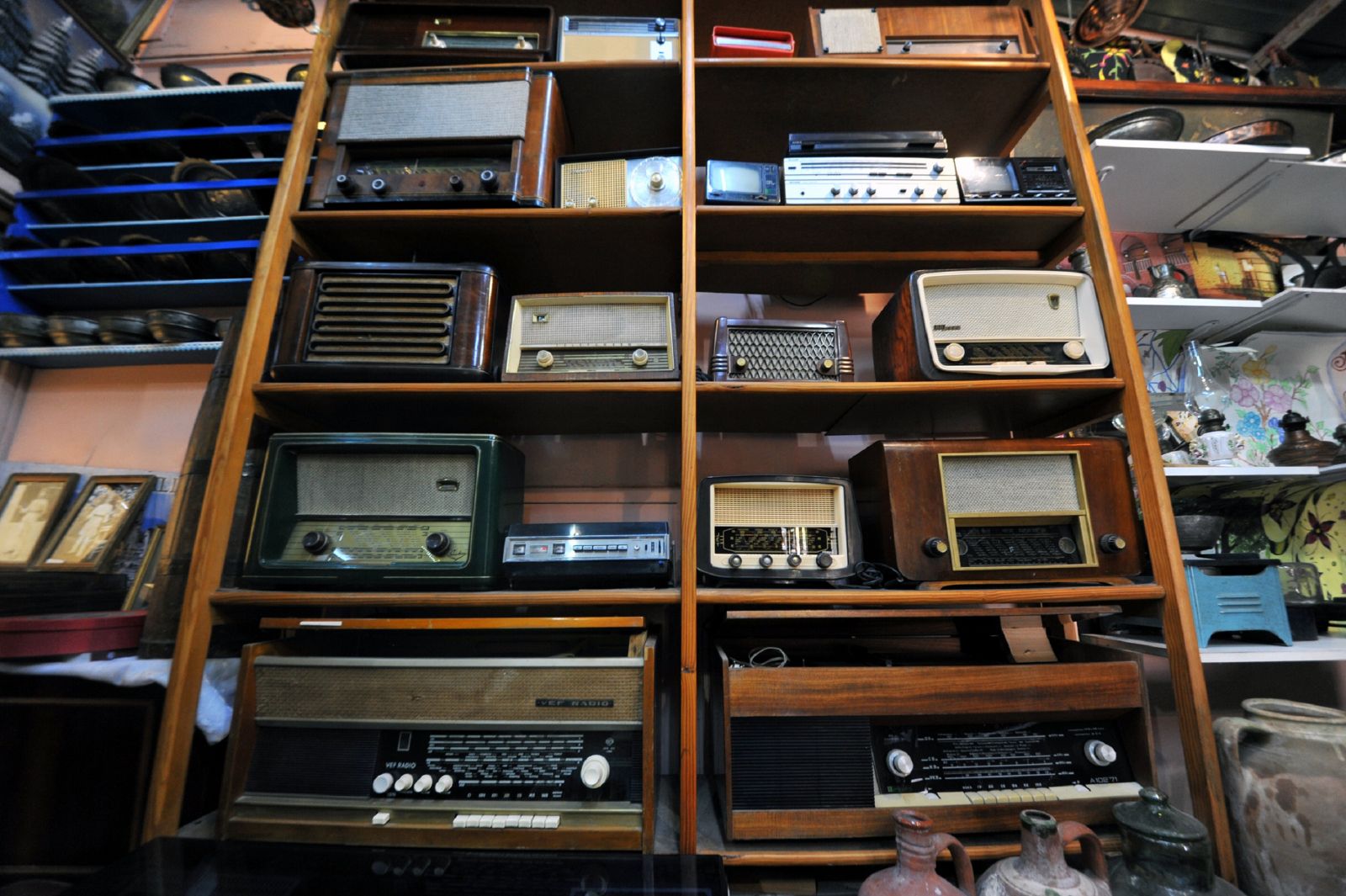 Evini müzeye çevirdi