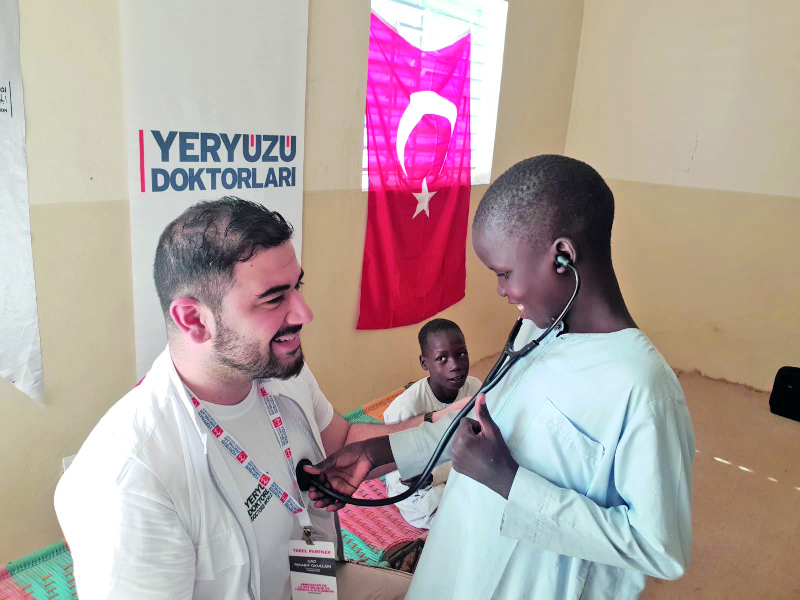 Fransa’dan  Afrika’ya şifa köprüsü