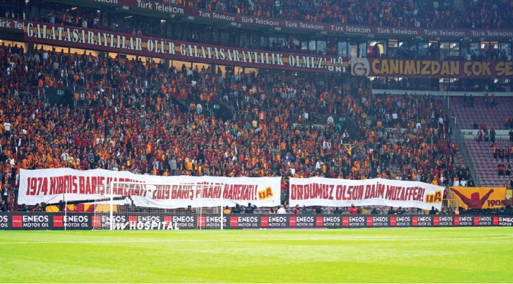 Fatih Terim maç sonunda oyuncuları azarladı