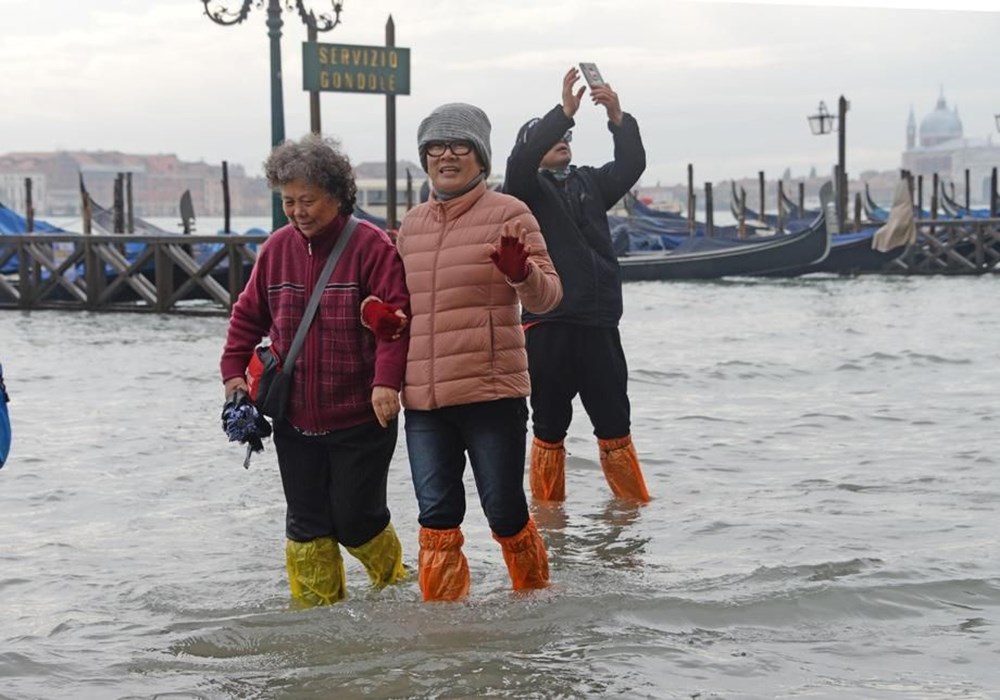 Venedik'te yükselen su seviyesi 1 milyar euroya mal oldu