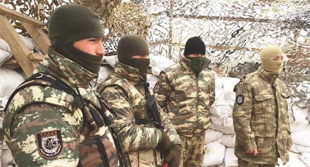 Kırım'daki Tatar taburu görüntülendi Kırım'daki Tatar taburu görüntülendi