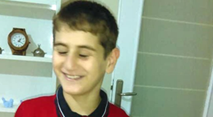 Pendik'te minibüsün çarptığı 11 yaşındaki çocuk hayatını kaybetti