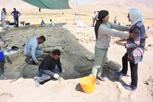 Hasankeyf'te 11 bin 500 yıllık yerleşim yeri bulundu
