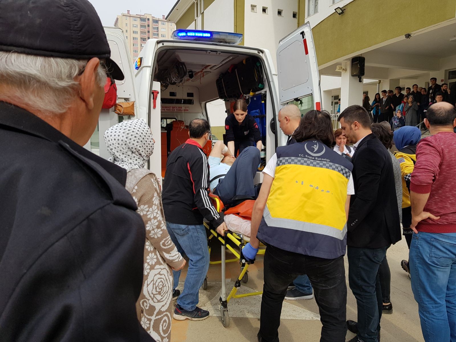 Okulda dehşet! Veli, müdür ve yardımcısını vurdu