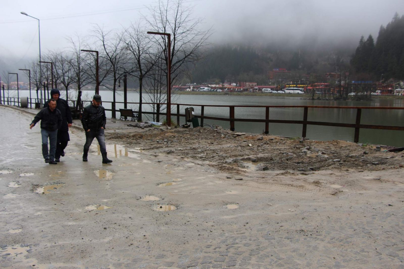 Uzungöl 9 günlük bayram tatiline yetiştirilmeye çalışılıyor
