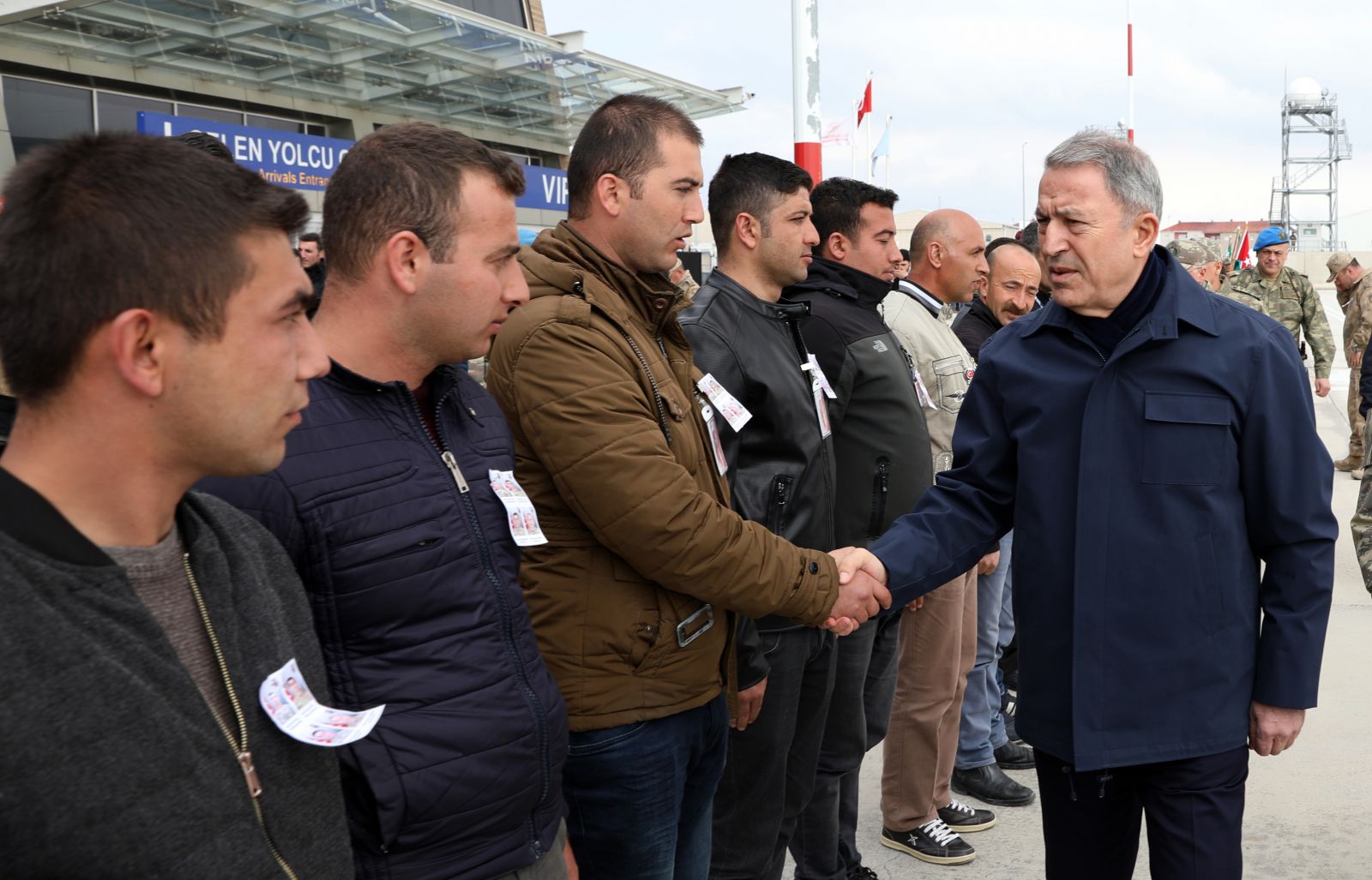 Milli Savunma Bakanı Akar ve komutanlar sınırda