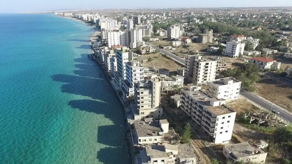 KKTC Başbakanı Tatar ‘hayalet şehir’ Maraş’ta