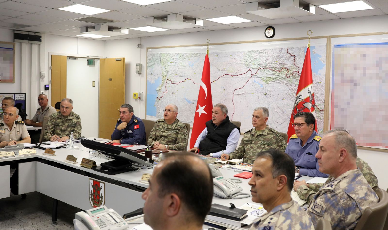 Bakan Akar ve komutanlar Barış Pınarı Harekatı’nı sevk ve idare ediyor