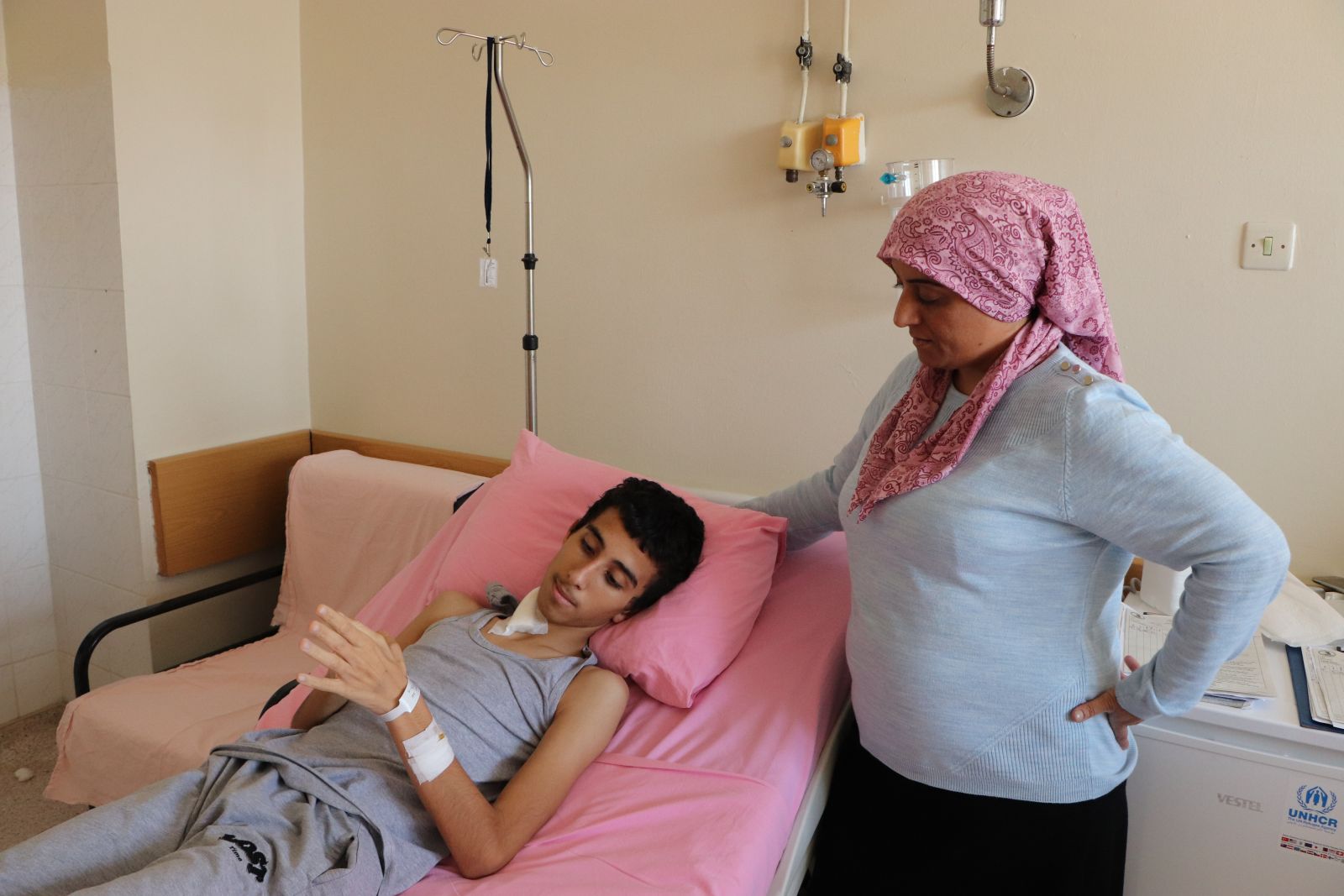 14 yaşındaki çocuktan 1,5 kiloluk ur çıktı