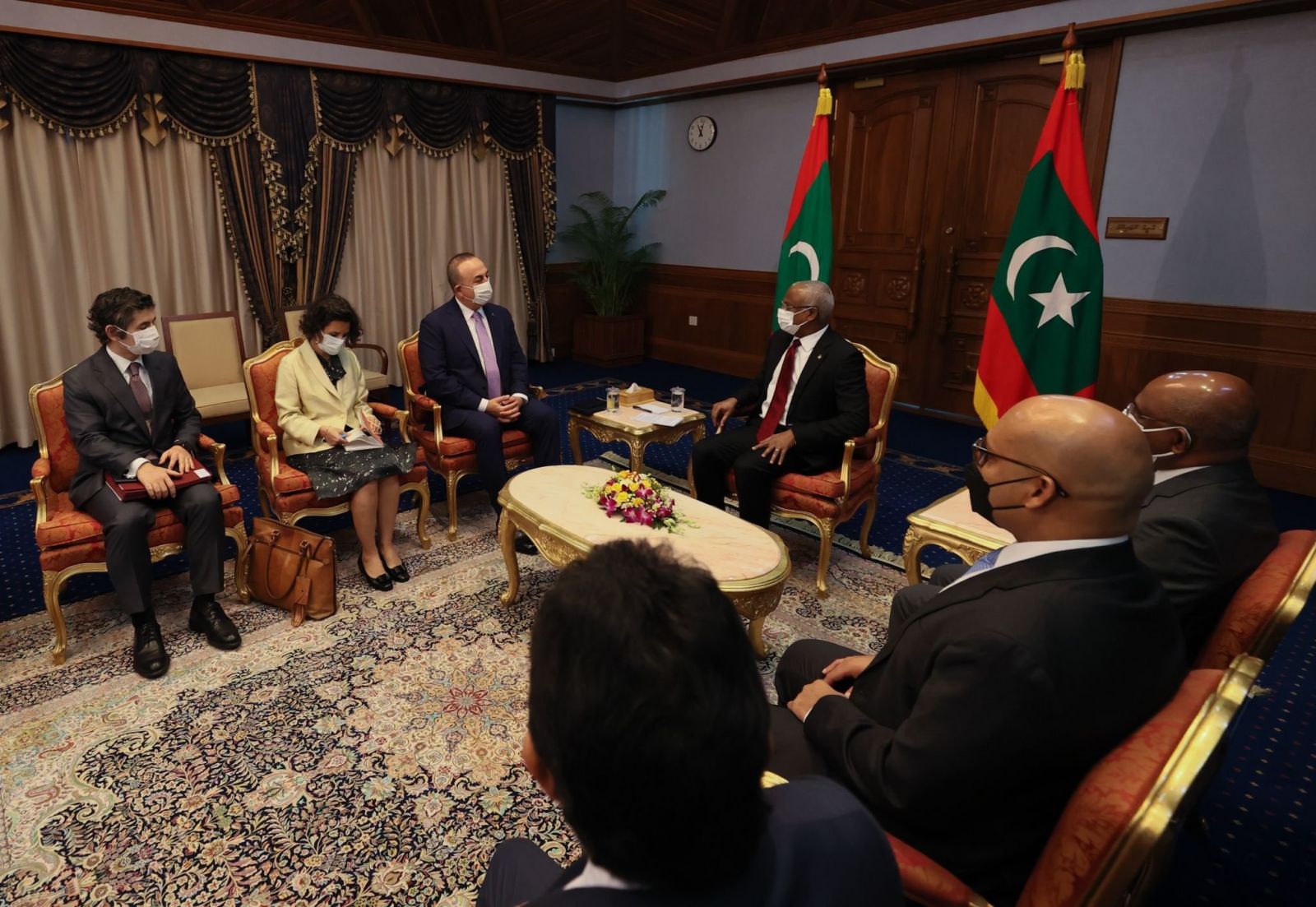 Bakan Çavuşoğlu, Maldivler Cumhurbaşkanı ile görüştü