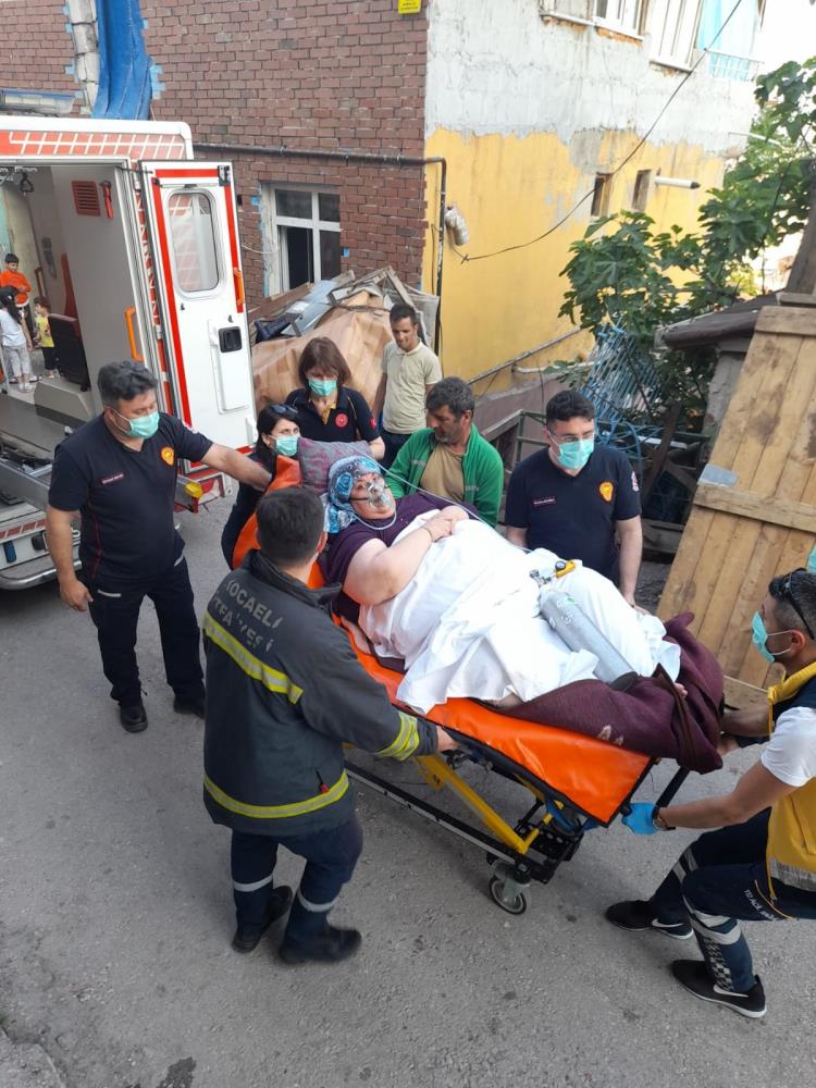 200 kiloluk kalp hastası kadının imdadına itfaiye yetişti