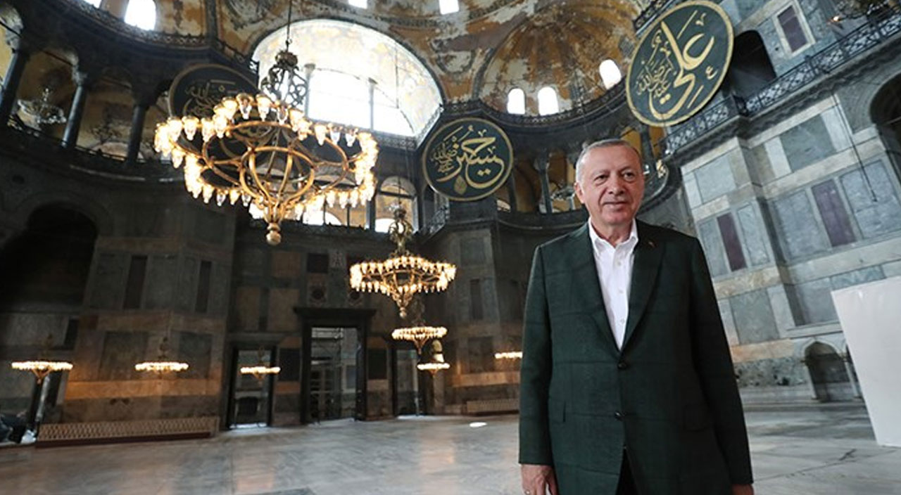 Cumhurbaşkanı Erdoğan’dan ‘Ayasofya’ paylaşımı: Allah’a hamdolsun