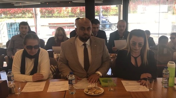 Referanduma saatler kala CHP'de istifa!
