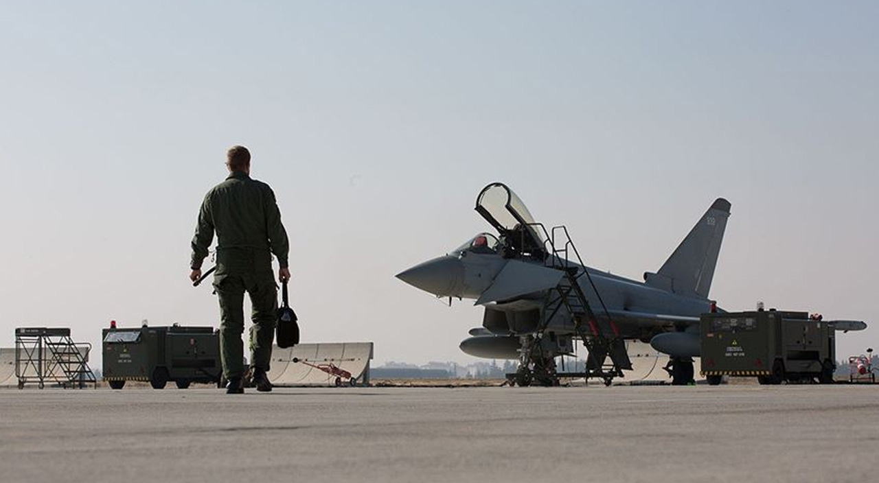 ABD F-16'ları satmazsa... Yetkili isim 'Türkiye bu savaş uçağını satın alabilir' diyerek duyurdu ABD F-16'ları satmazsa... Yetkili isim 'Türkiye bu savaş uçağını satın alabilir' diyerek duyurdu