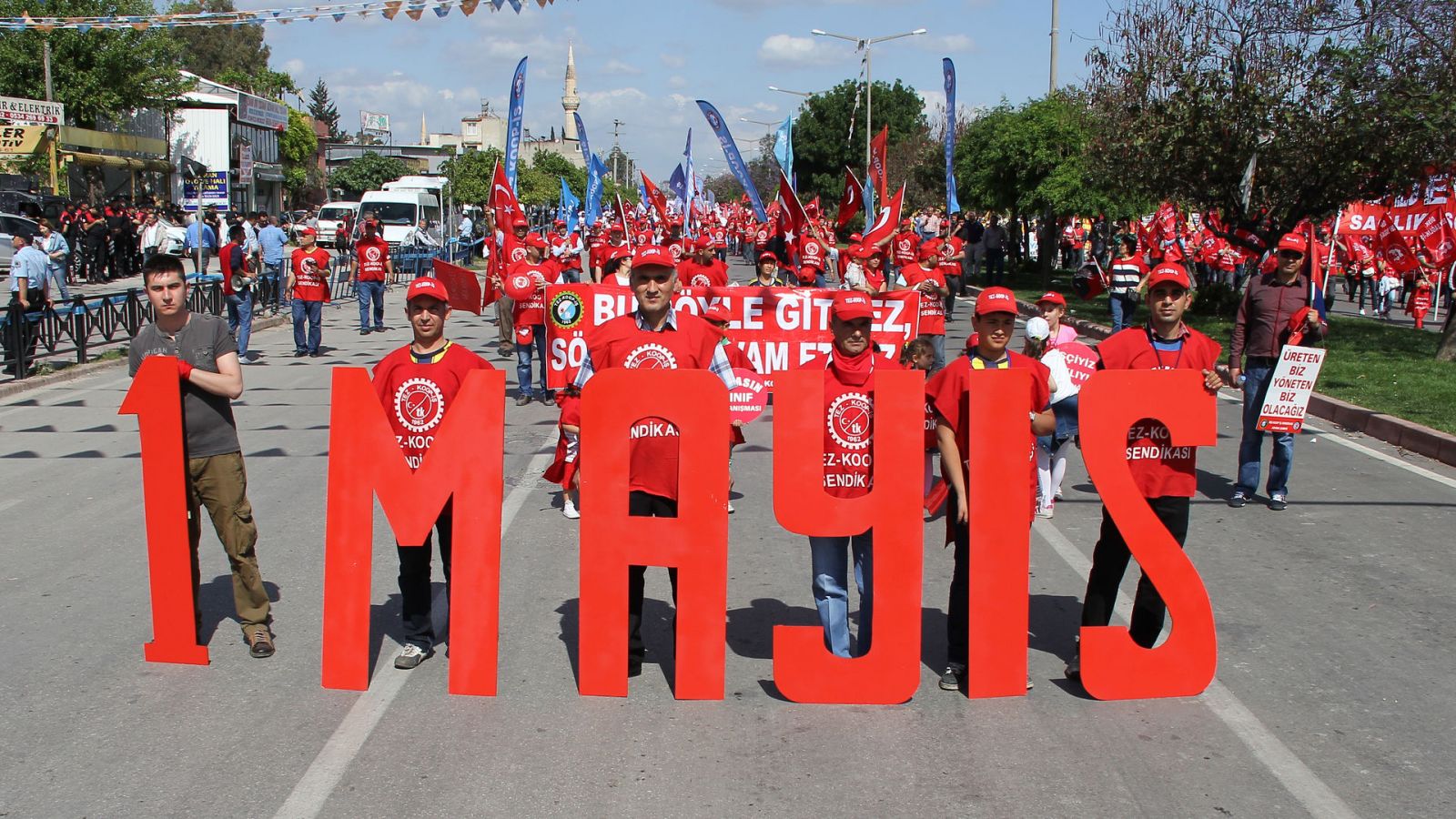 1 Mayıs İşçi Bayramı Görselleri | 1 Mayıs İşçiler Bayramı İle İlgili Yazılar