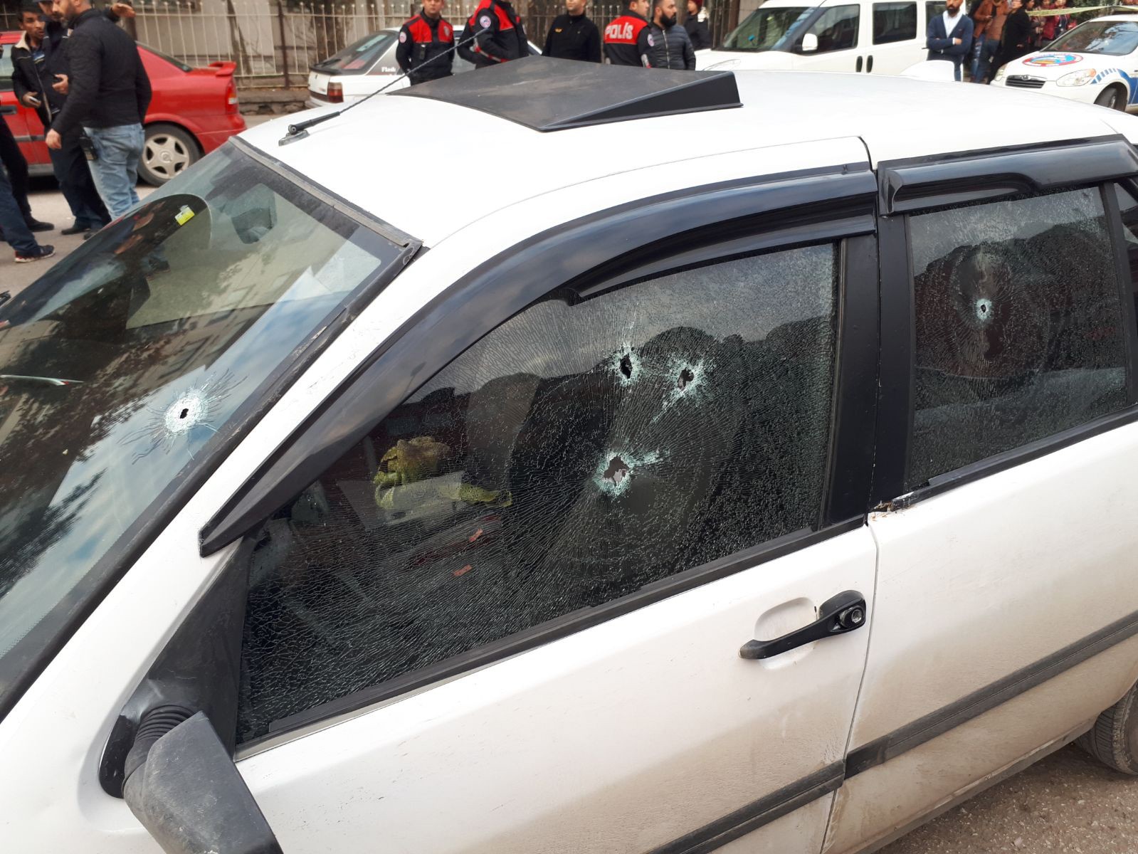 Ankara'da kanlı infaz... Baba oğul kurşun yağmuruna tutuldu