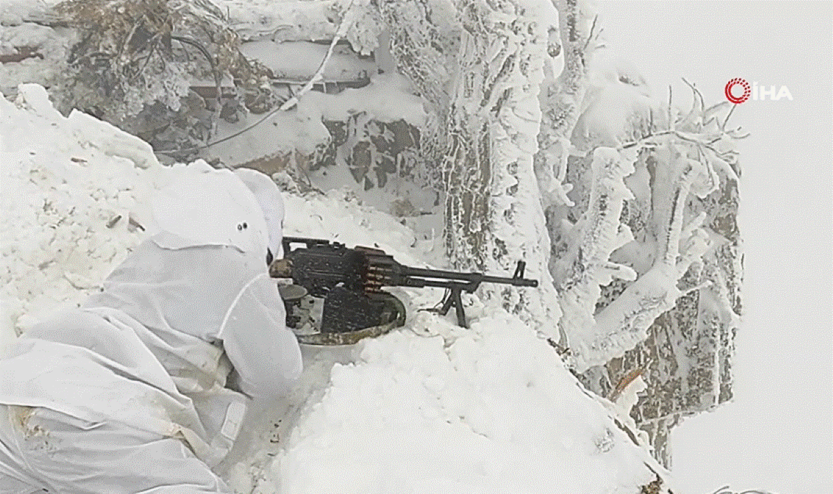 Mehmetçiğin -39 derecede vatan nöbeti