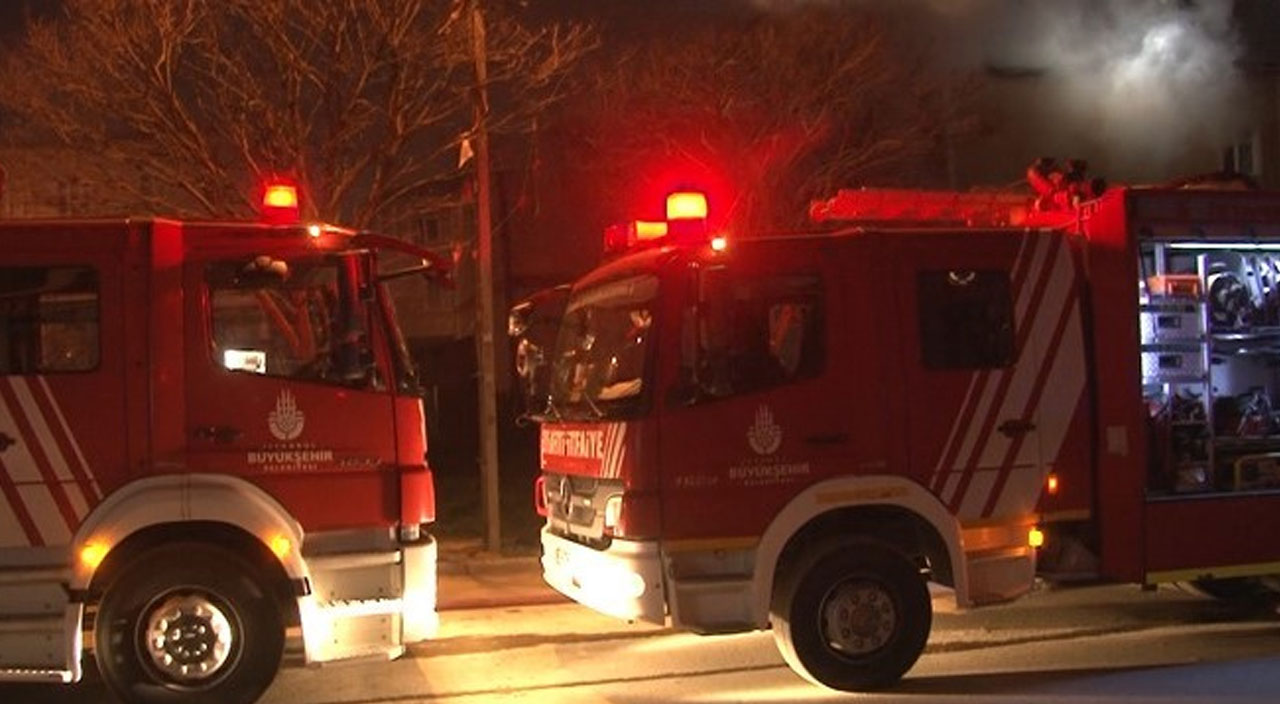 Tuzla’da 4 katlı binada yangın çıktı
