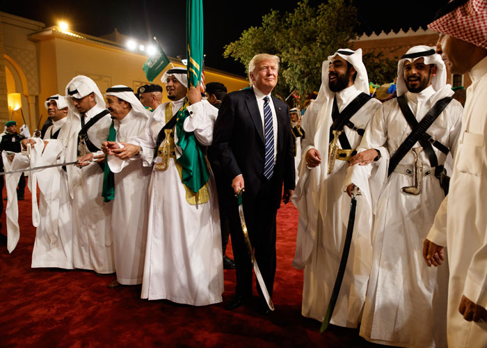 Trump'ın Suudi Arabistan'da yüzü güldü! İsrail ABD liderini bekliyor