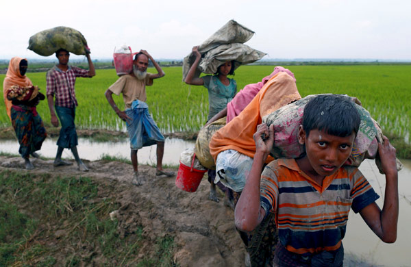 Myanmar'da katliamdan kaçanların sayısı 146 bine çıktı