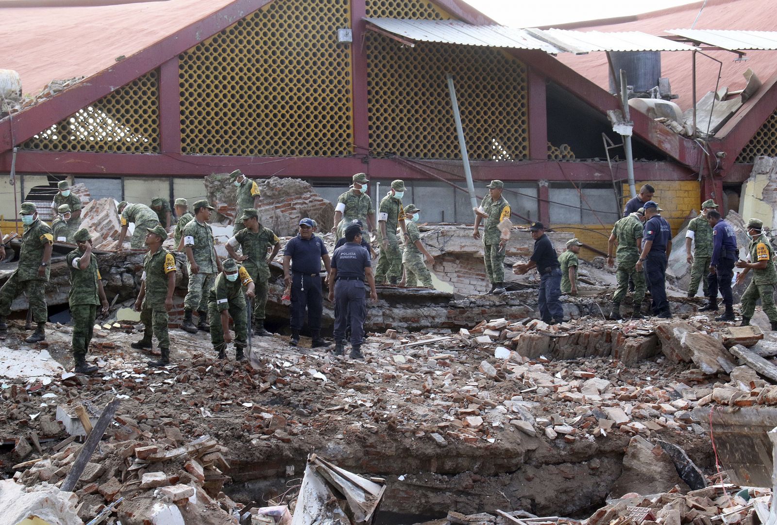 Meksika'da 8,1'lik depremin ardından alarm verildi