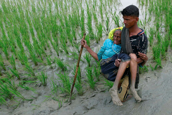 Myanmar'da katliamdan kaçanların sayısı 146 bine çıktı