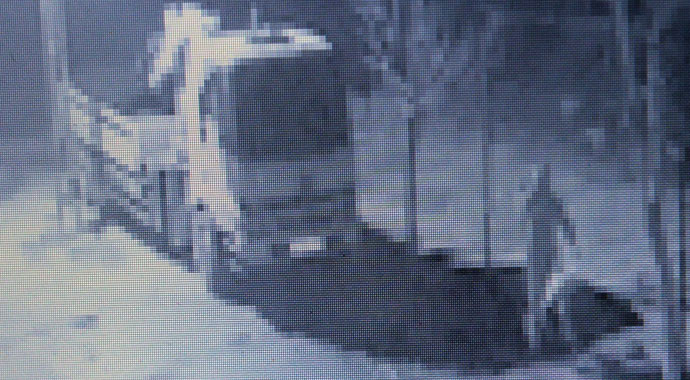 Uyuşturucu almak için araçlardan akü çalmış