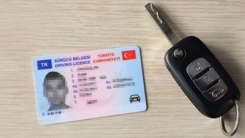 Eski ehliyet kullananlar dikkat, para cezası alabilirsiniz