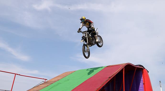 Boğaz’da rekor atlayış