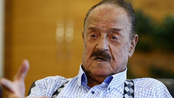 İlhan Cavcav vefat etti