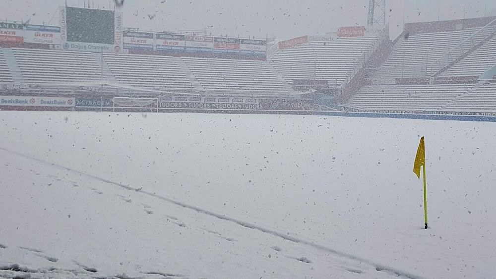 Derbi ertelendi! Derbi ertelendi!