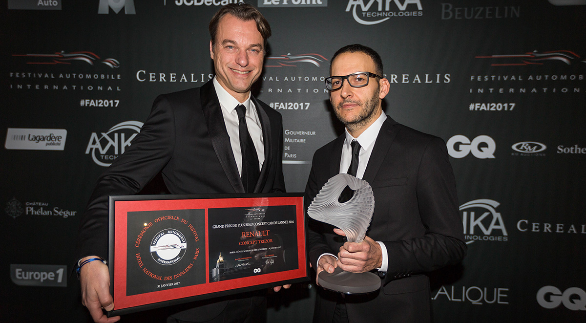 2016’NIN EN GÜZEL OTOMOBİLİ SEÇİLDİ