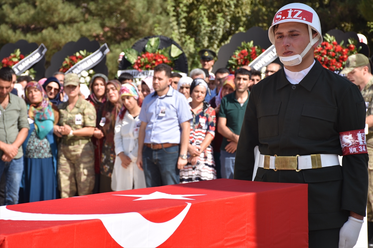 Diyarbakır şehidini uğurladı