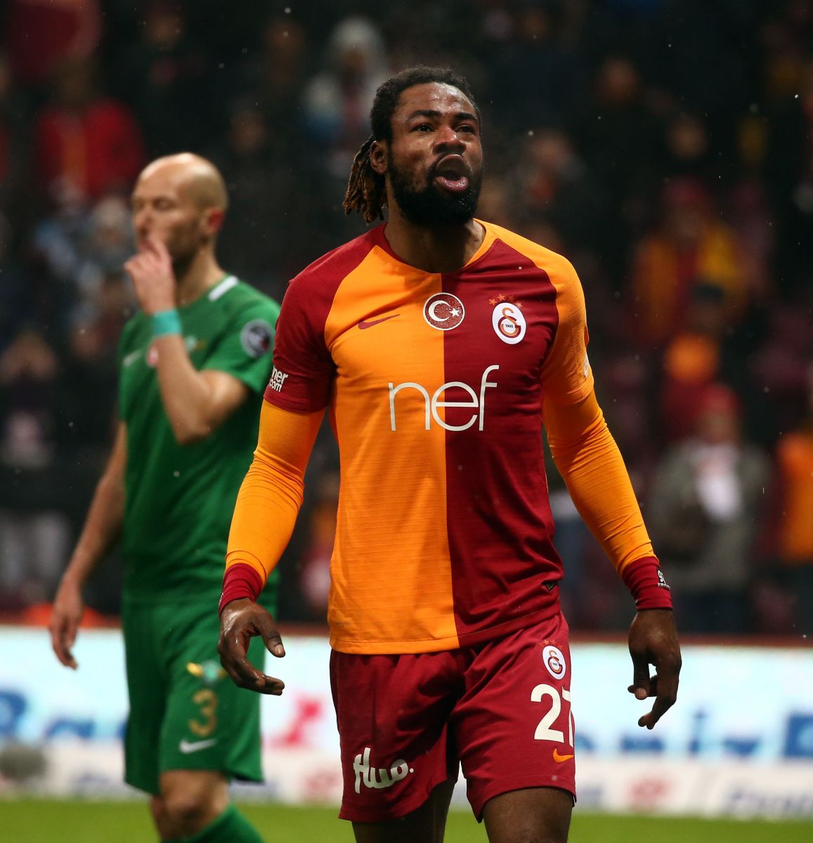 Galatasaray’da iki isim derbiyi kaçıracak