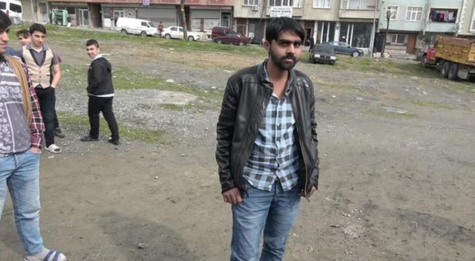 Bıçaklı gaspı şaka sandılar