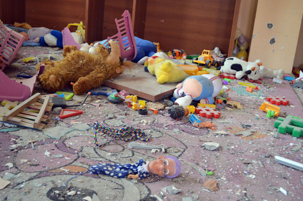 Teröristler Şırnak’taki okulları kullanılamaz hale getirdi Teröristler Şırnak’taki okulları kullanılamaz hale getirdi