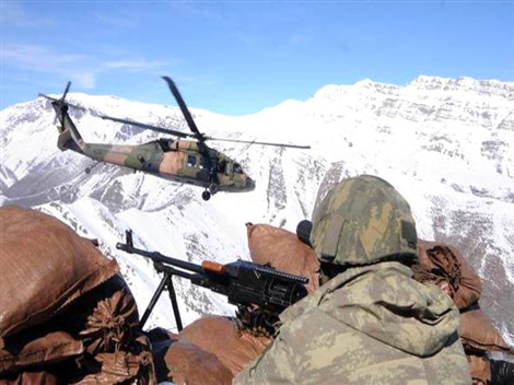 SAT ve SAS komandoları Fırat Kalkanı Operasyonu'na el attı