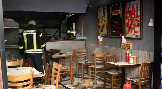 Izgara tezgahı alev aldı