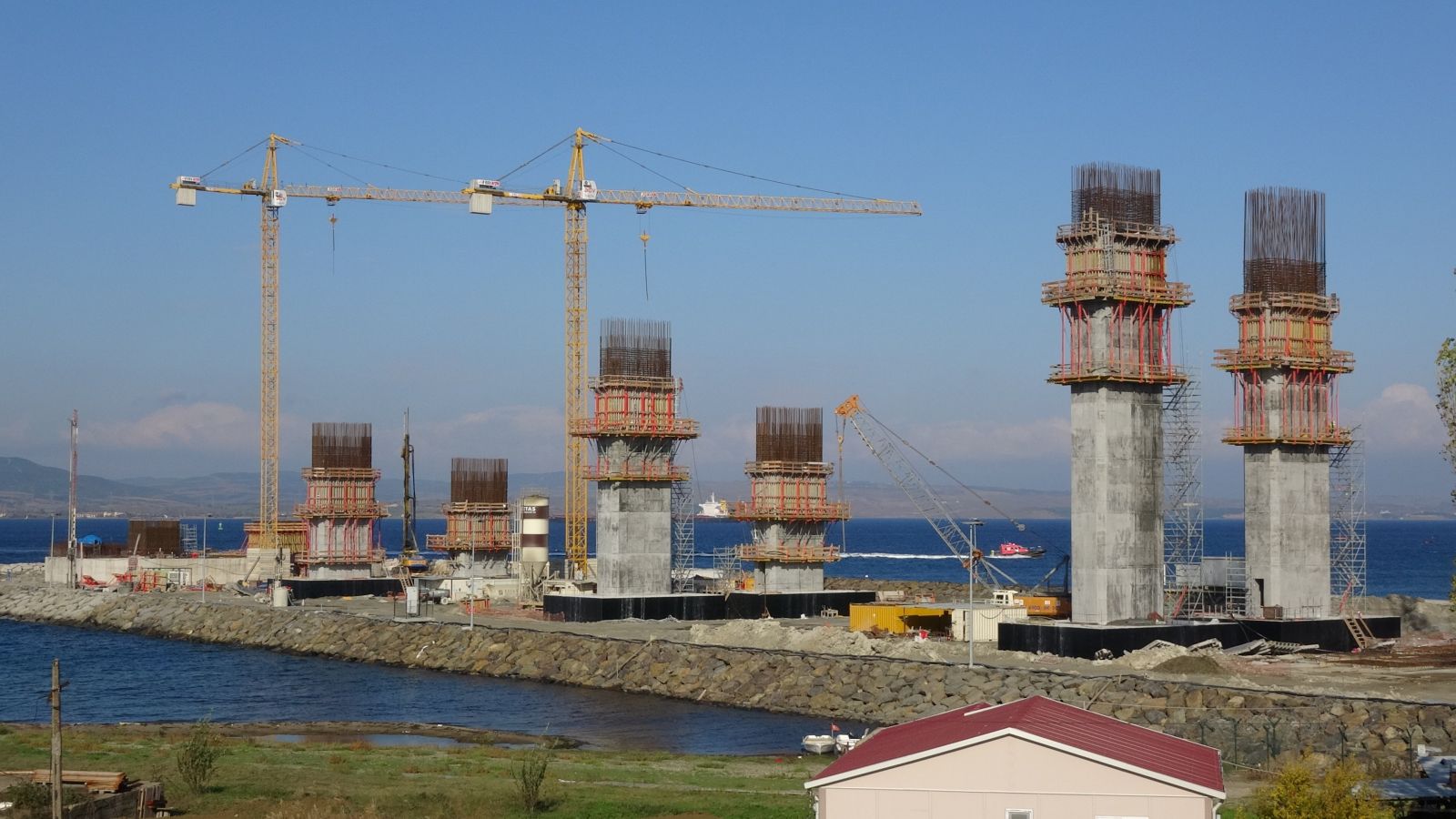 1915 Çanakkale Köprüsü yükselmeye devam ediyor